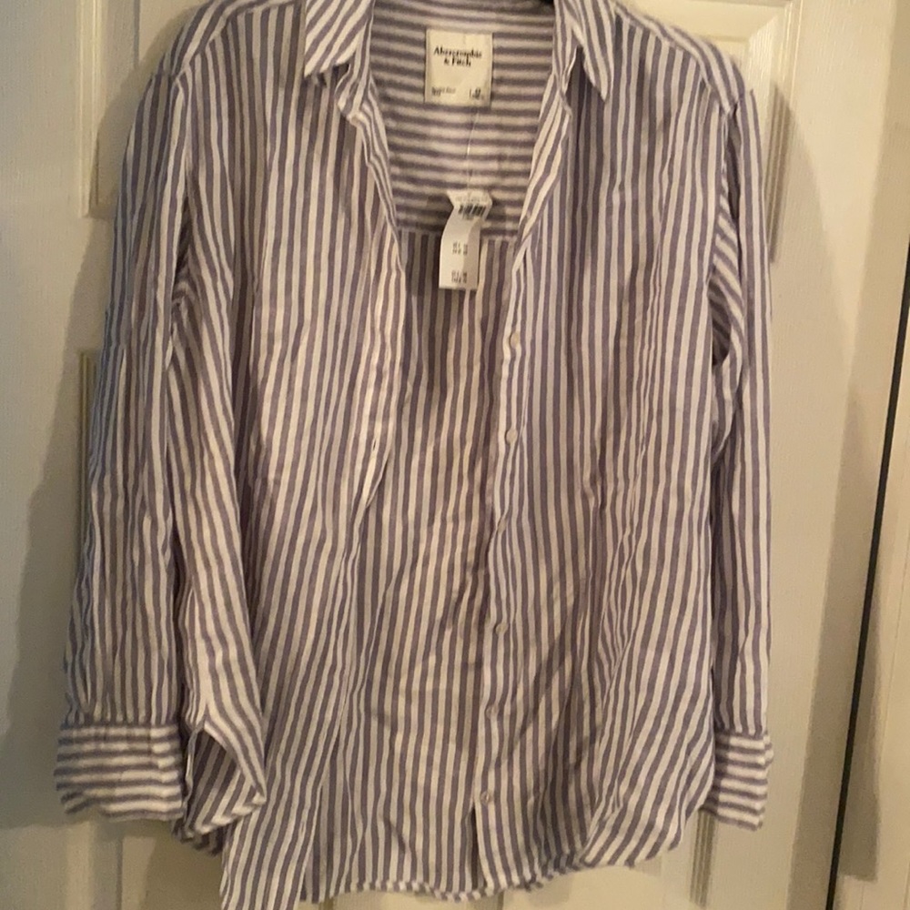 Abercrombie and Fitch blue and white strip resort button down
